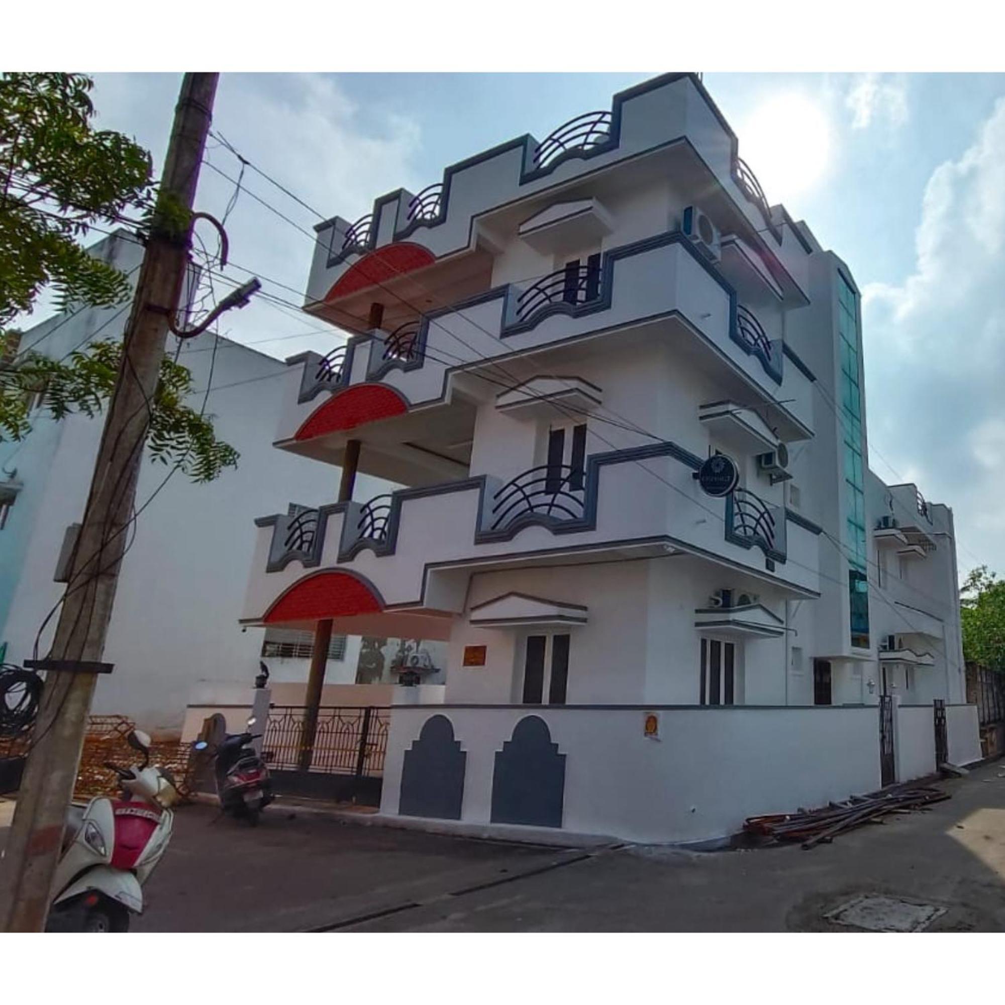 The Cozy Nest Homestay *