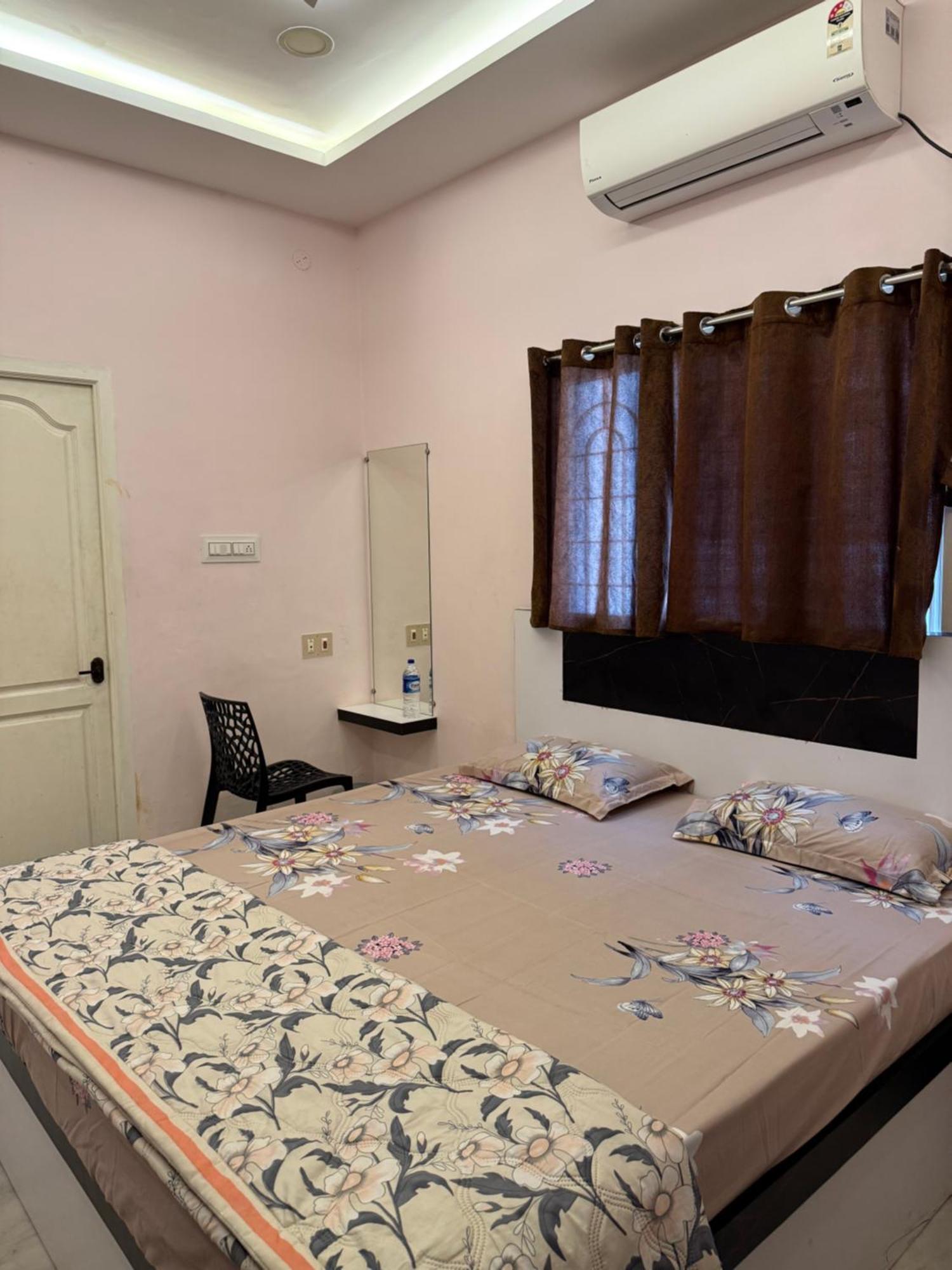 The Cozy Nest Homestay *